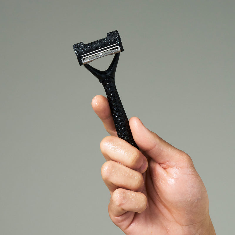 LEAF TWO RAZOR BLACK