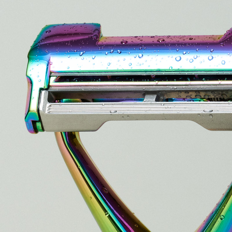 LEAF TWO RAZOR PRISM